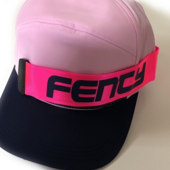 Puma Fenty Hat NWT - Picture 2 of 4